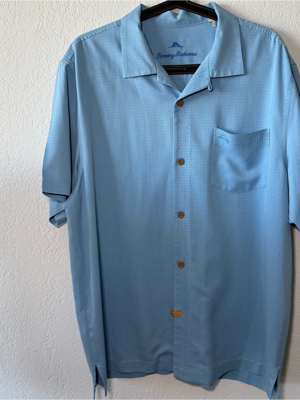 Tommy Bahama Mens Large Blue Silk Blend Camp Shirt Short Sleeve